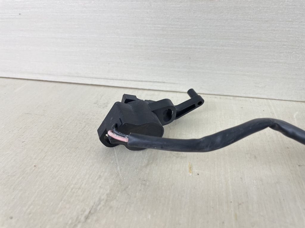 11-2020 Yamaha 200 225 250 300 HP Outboard Trim Sender Sensor 69J-83672-11-00