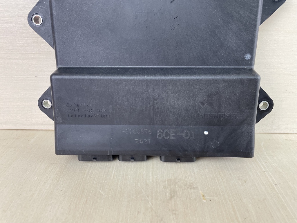 2012 Yamaha F 300 HP 4 Stroke Engine Control Unit ECU 6CE-8591A-01-00