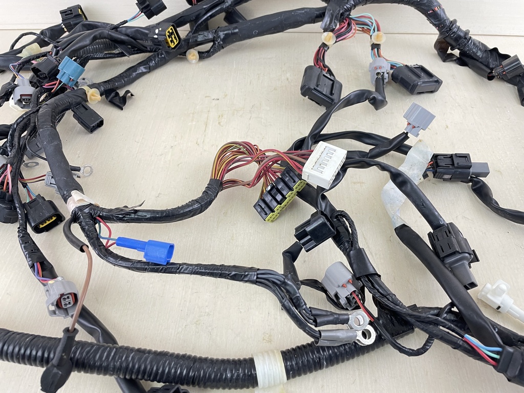 2012 - 14 Yamaha 225 250 300 HP Outboard Engine Wire Harness 6CE-82590-10-00 