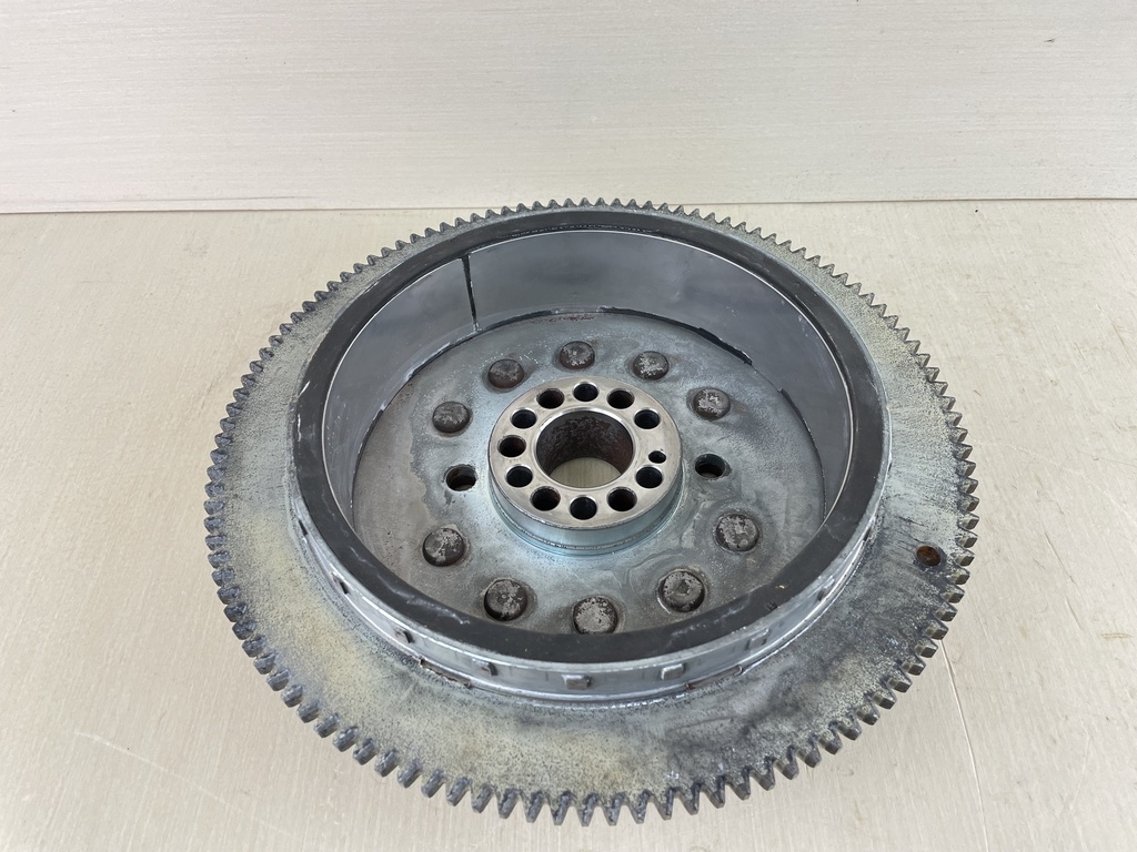 2011 - 22 Yamaha 225 250 300 HP 4.2L Flywheel Rotor W/ Bolts 6CE-W8145-01-00