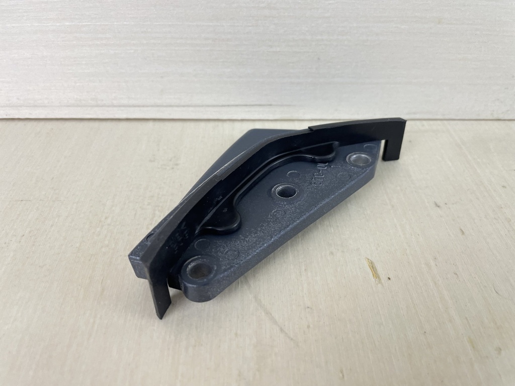 2012 Yamaha 50HP 4 Stroke Outboard Cable Cover Fitting Plate 6C5-42738-00-8D