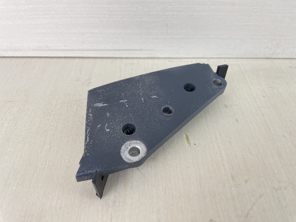 2012 Yamaha 50HP 4 Stroke Outboard Cable Cover Fitting Plate 6C5-42738-00-8D