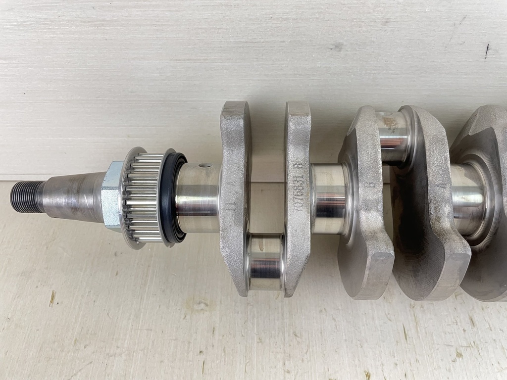 2012 Yamaha 50HP 4 Stroke Outboard Crankshaft Crank Assembly 6C5-11411-01-00