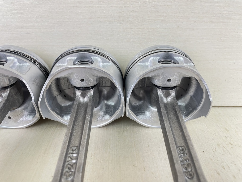 2012 Yamaha 50HP 4 Stroke Outboard Piston & Connecting Rod Set 6C5-11650-00-00