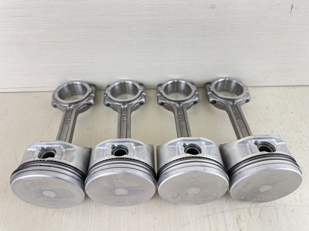 2012 Yamaha 50HP 4 Stroke Outboard Piston & Connecting Rod Set 6C5-11650-00-00