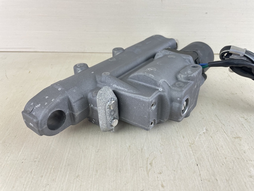 2005 + 50 60 HP Yamaha 4 Stroke Power Trim Tilt Unit Assembly 6C5-43800-01-8D 