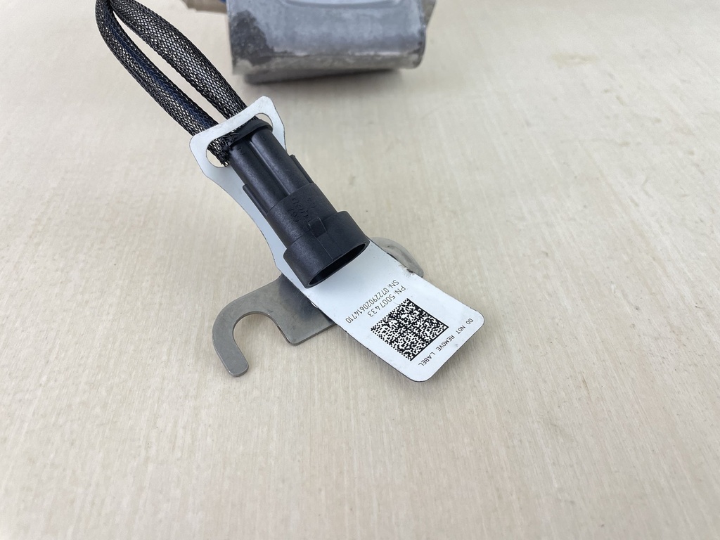 Evinrude 40 50 60 HP 2 Stroke Etec Outboard Fuel Injector Assembly 5008826