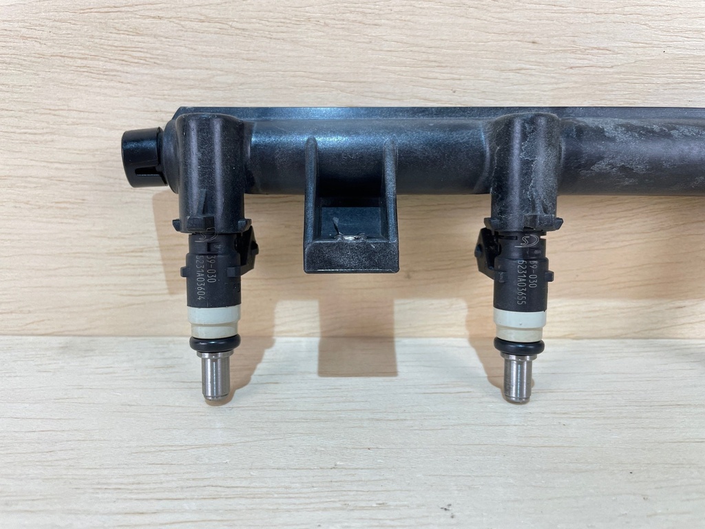 2006 Mercury 90HP Outboard Engine Fuel Injector Set Of 4 With Rail 8M0006027