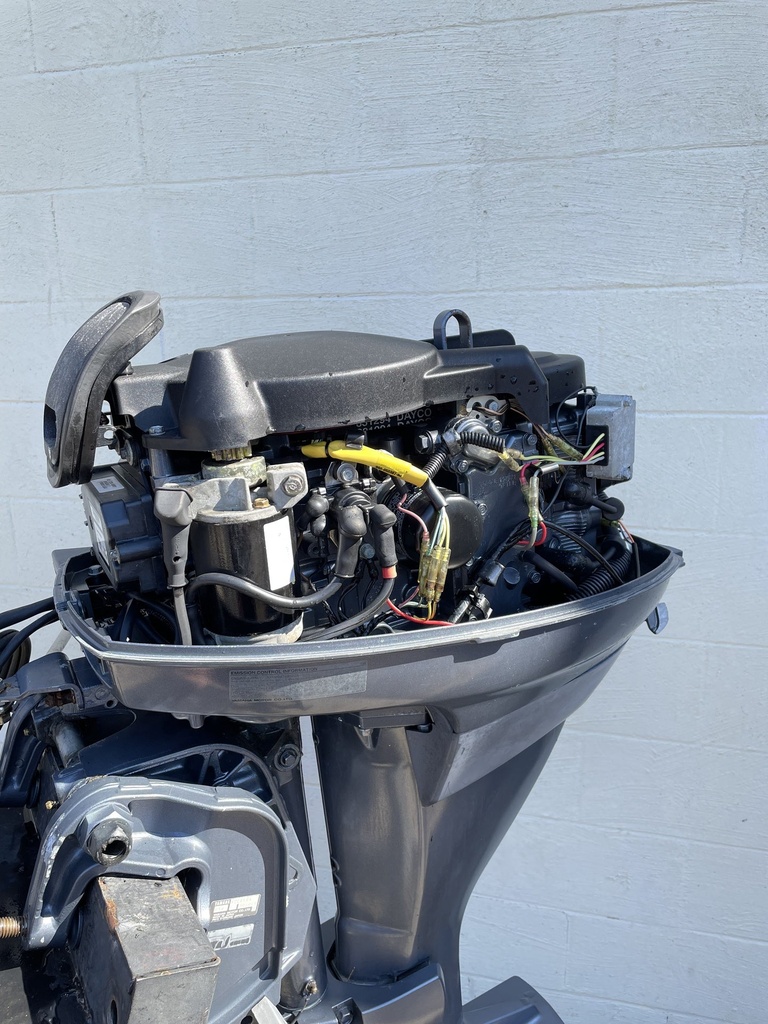 Yamaha 25HP 4 Stroke Outboard Engine W/ 20” Long Shaft - Just Serviced