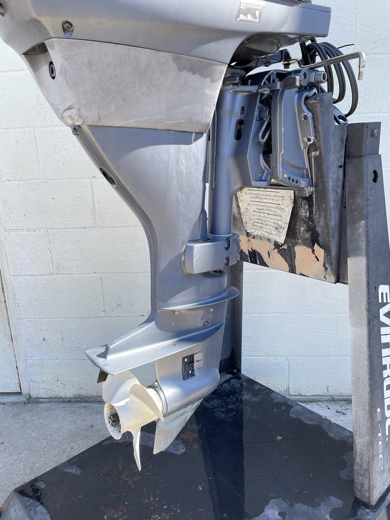 Yamaha 25HP 4 Stroke Outboard Engine W/ 20” Long Shaft - Just Serviced