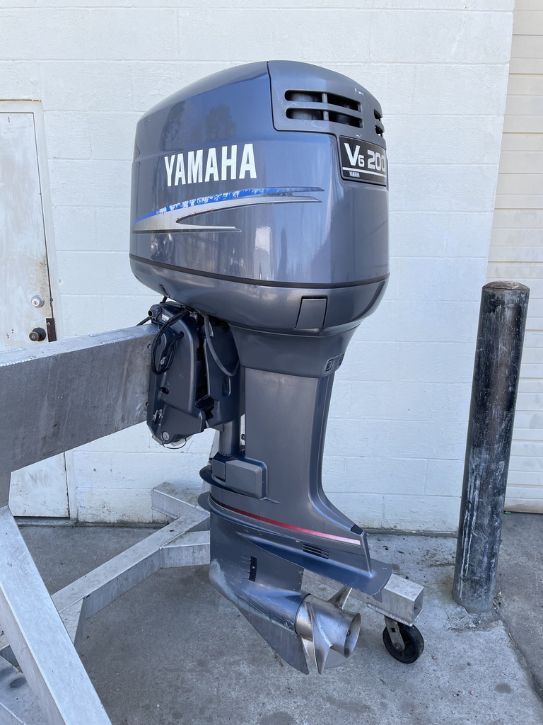 2003 Yamaha 150HP 2 Stroke Outboard W/ 25" Shaft