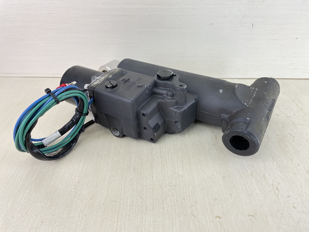 Evinrude Etec 70 90 115 130 HP Outboard Trim & Tilt Assembly 5005756 5008949