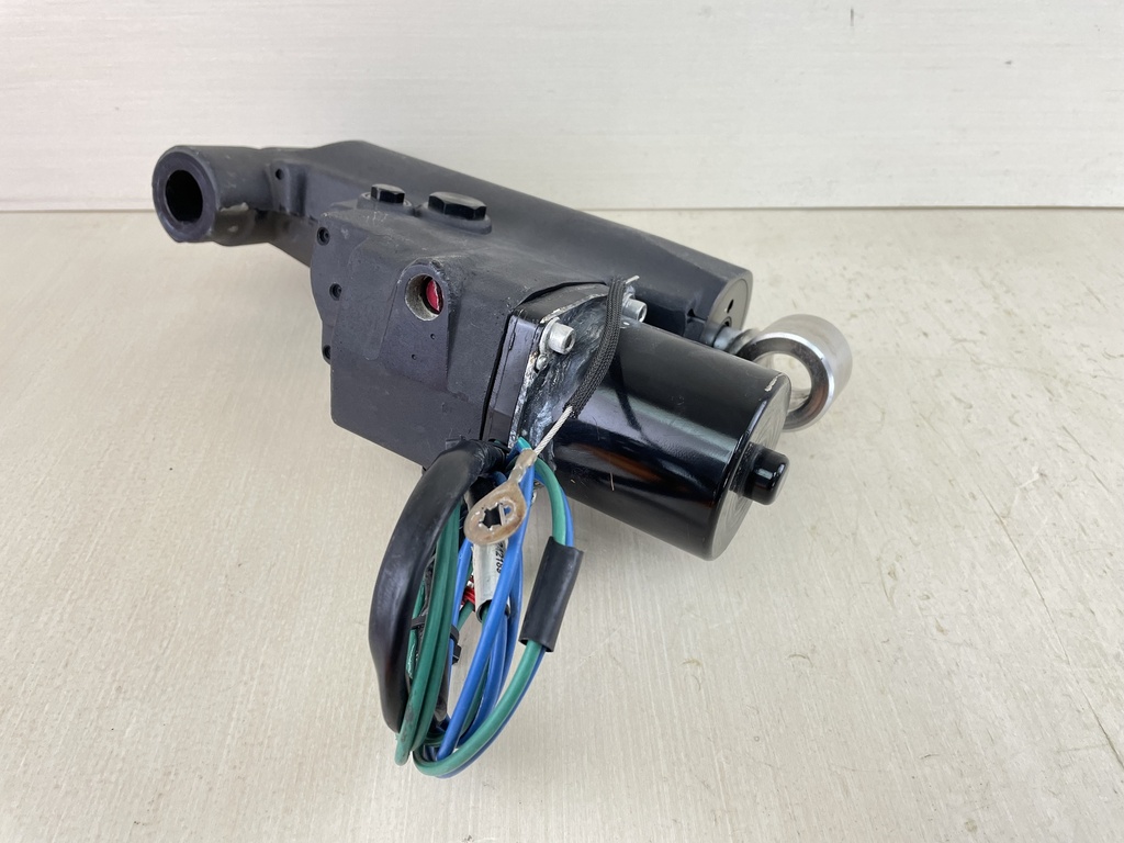 Evinrude Etec 70 90 115 130 HP Outboard Trim & Tilt Assembly 5005756 5008949