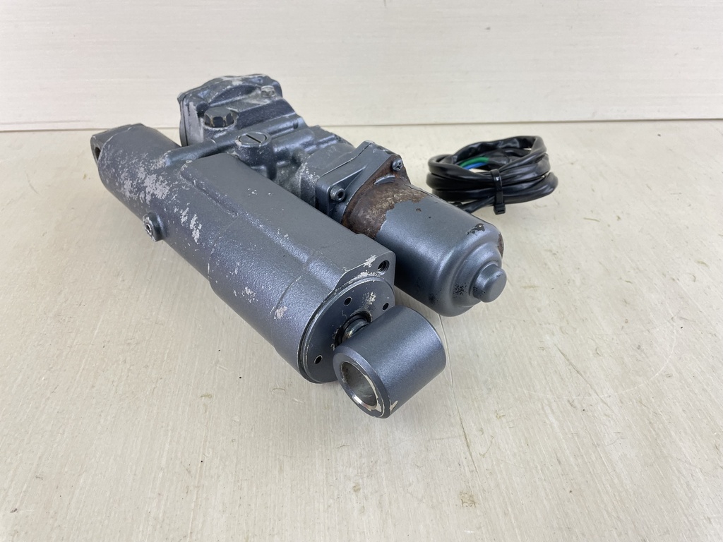 1995 - 2001 Yamaha 40 50 HP 4 Stroke Power Trim & Tilt Unit 62X-43800-00-4D