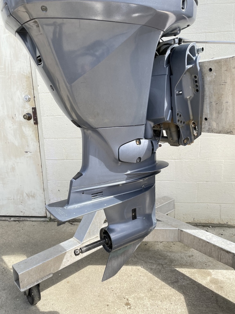 2004 Yamaha 90HP 4 Stroke Outboard W/ 20" Shaft Controls Included Just Serviced