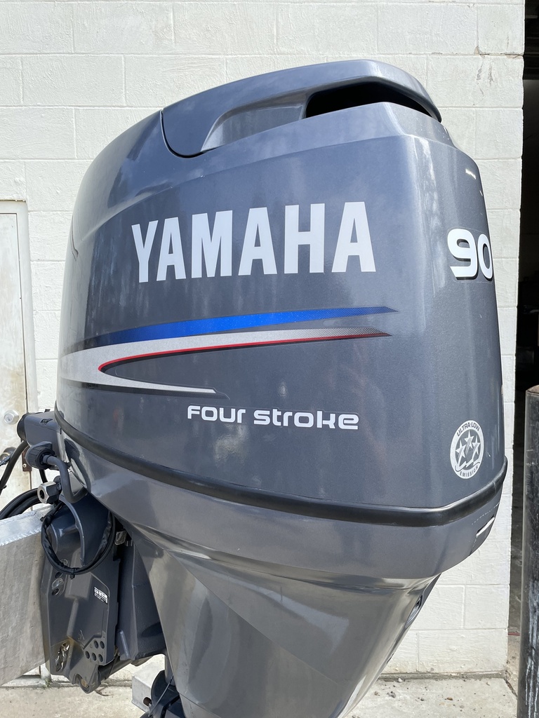 2004 Yamaha 90HP 4 Stroke Outboard W/ 20" Shaft Controls Included Just Serviced