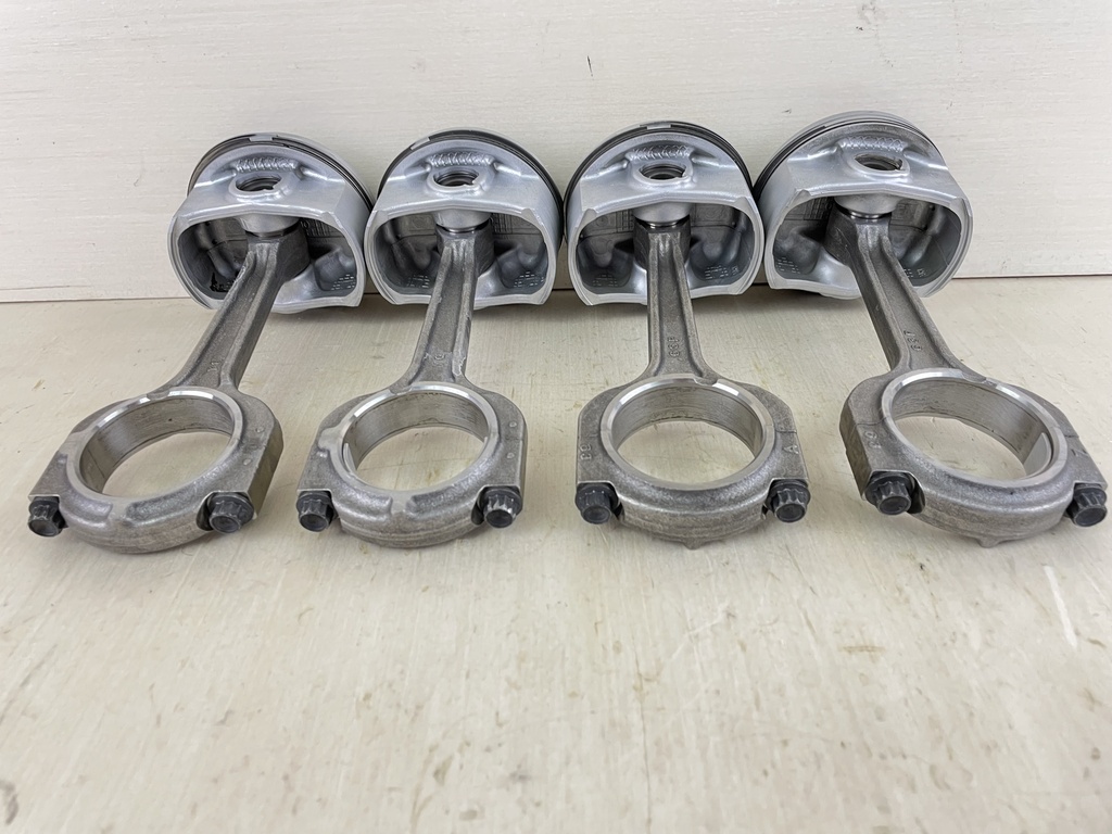 2017 Yamaha 150HP 4 Stroke Outboard Piston & Connecting Rod 63P-11631-10-93