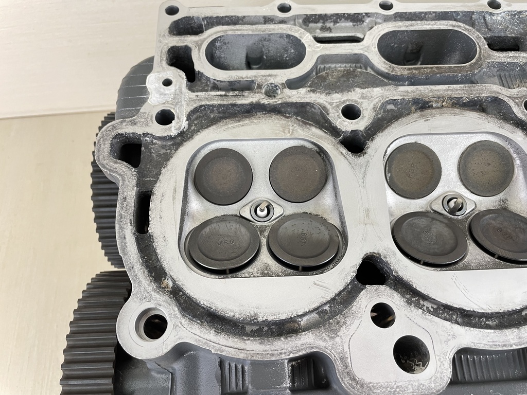 15-18 Yamaha 150HP 4 Stroke Outboard Cylinder Head 63P-W009A-04-9S