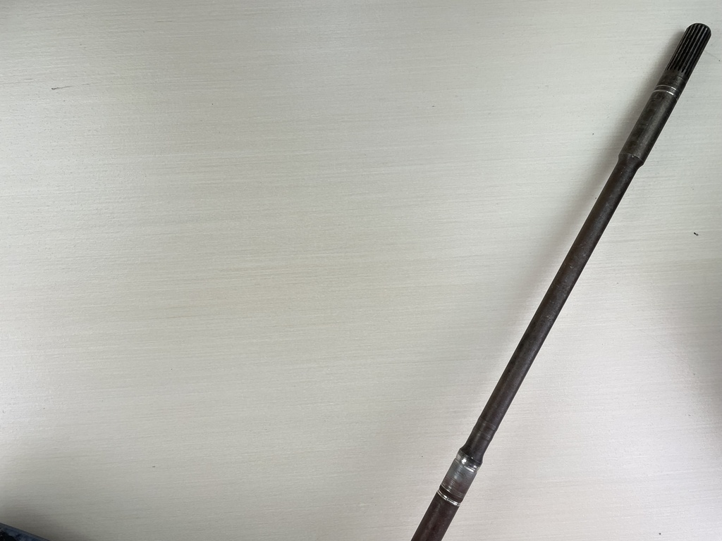 04-14 Yamaha 150HP 4 Stroke 25" Shaft Lower Unit Gear Case 63P-45300-17-8D RH