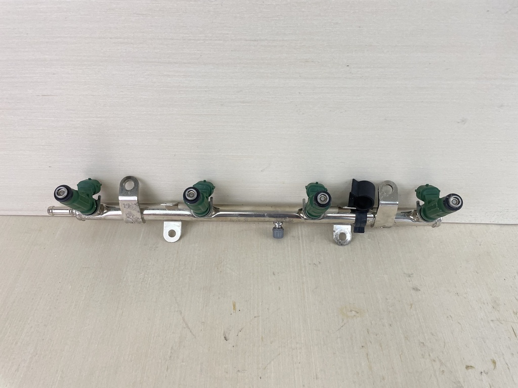 11 - 2020 Yamaha 150HP 4 Stroke Outboard Fuel Injector With Rail 63P-13761-01-00