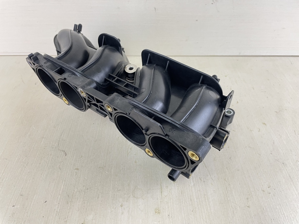 04 - 2014 Yamaha 150HP 4 Stroke Outboard Intake Manifold 63P-13641-00-00