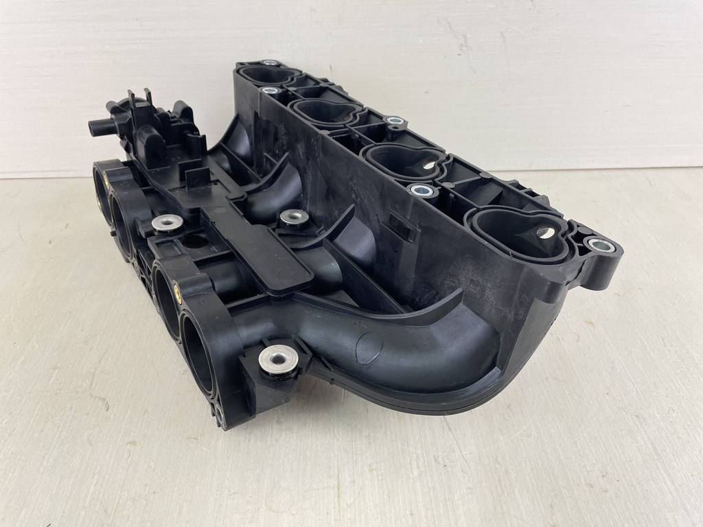04 - 2014 Yamaha 150HP 4 Stroke Outboard Intake Manifold 63P-13641-00-00