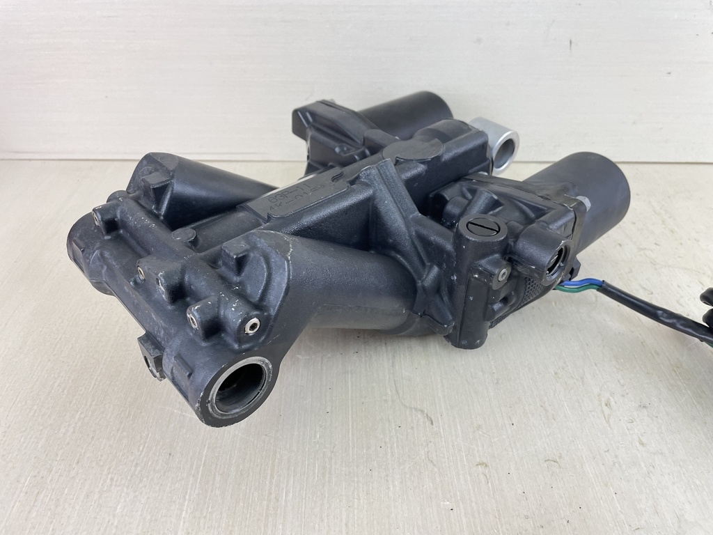 Yamaha Outboard 4 Stroke Power Trim & Unit Assembly 63P-43800-10-00