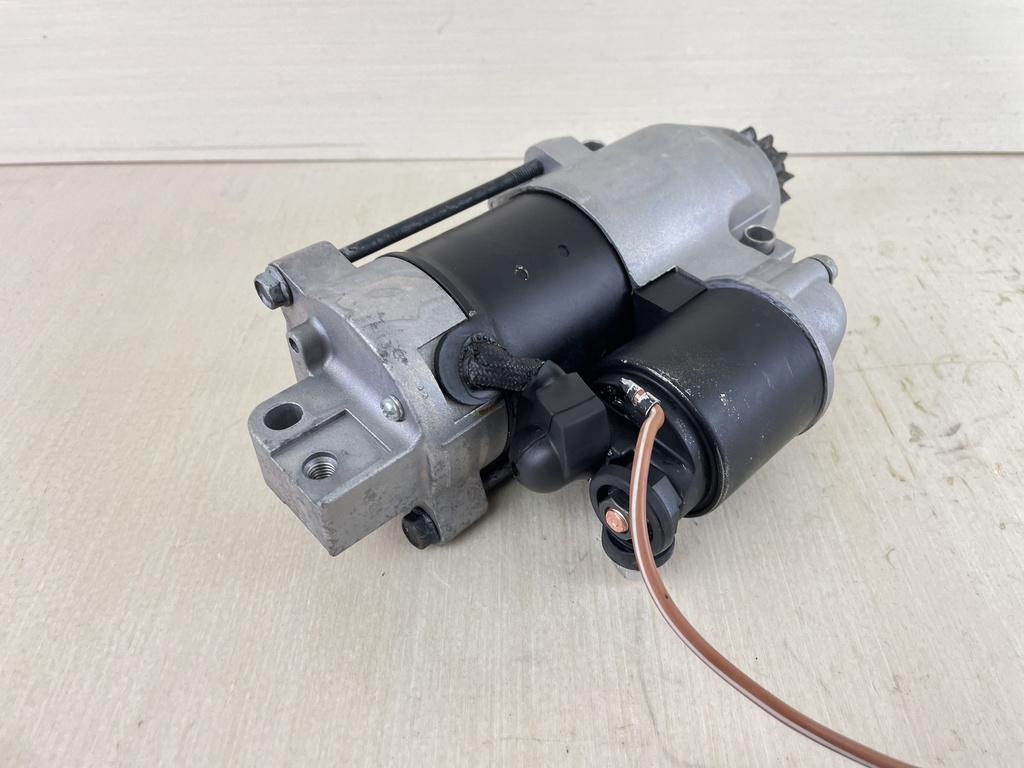 2014 Yamaha 150HP 4 Stroke Outboard Starter Motor Assembly 6BR-81800-01-00