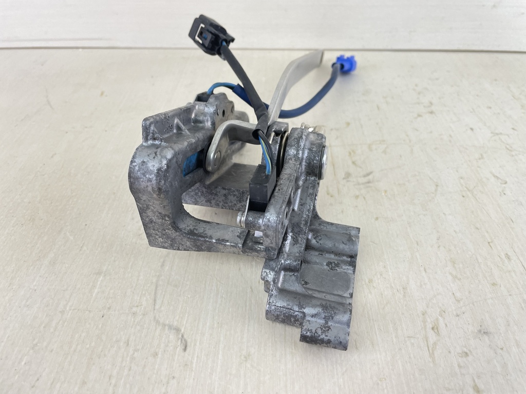 2014 Yamaha 150HP 4 Stroke Outboard Switch & Bracket Assembly 69J-8259F-00-00