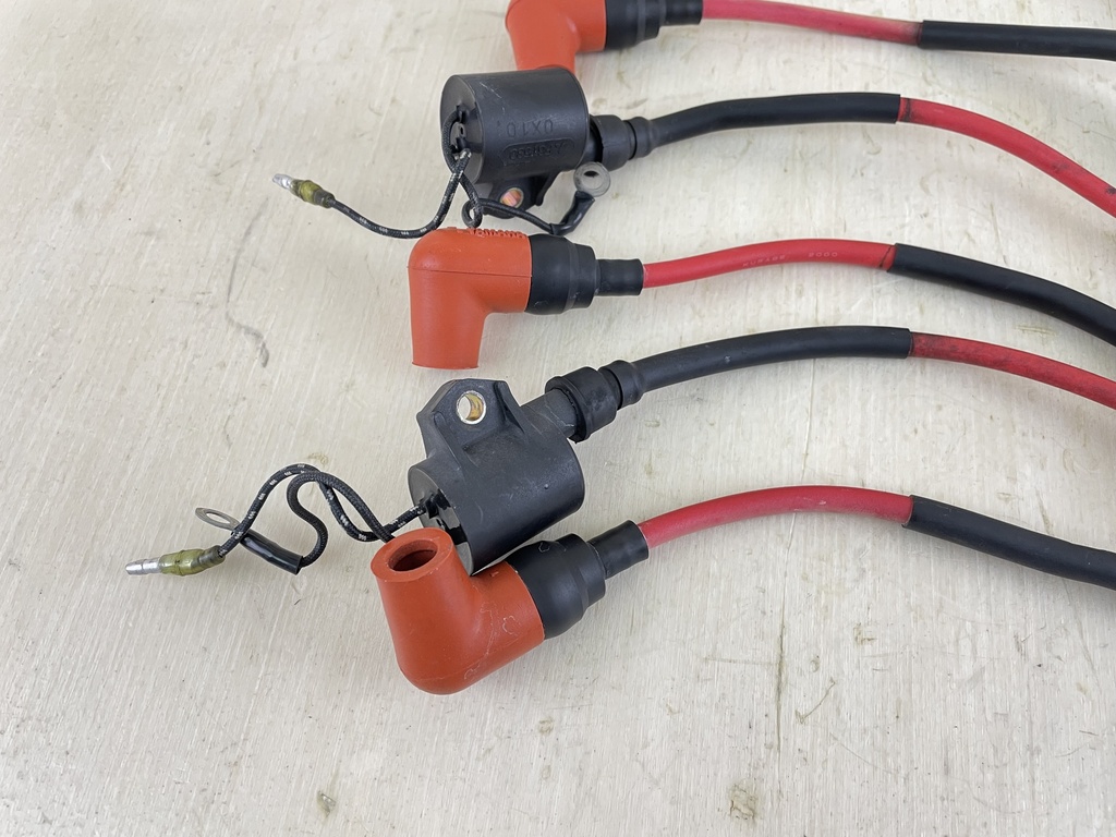 2001 Yamaha 225HP 2 Stroke Outboard Ignition Coil Set 61A-85570-00-00