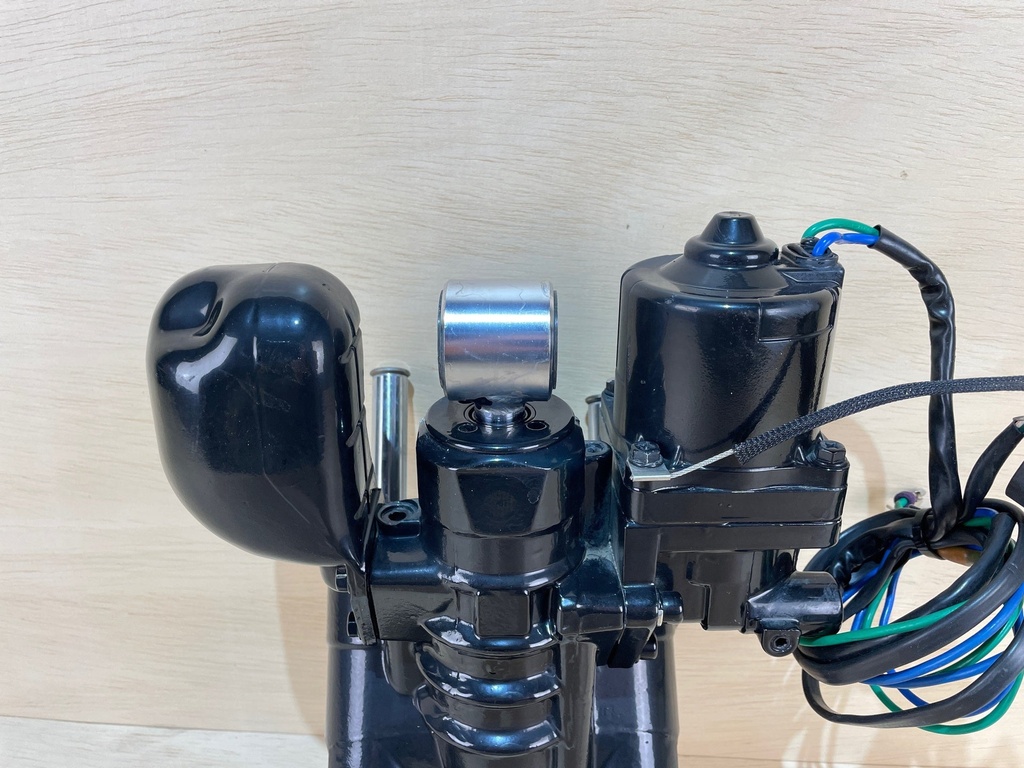 OMC Johnson Evinrude Hydraulic Power Trim And Tilt Assembly 60HP - 300HP