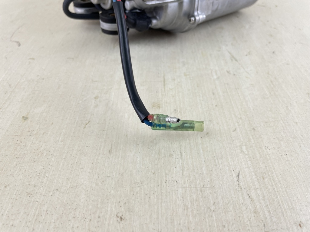 2001 Yamaha 225HP 2 Stroke OX66 Fuel Pump VST Assembly 66K-14980-00-00