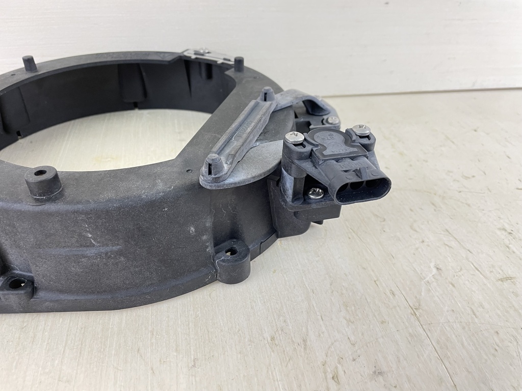 Evinrude Johnson 75 - 175 HP 2 Stroke Flywheel Cover With CPS Sensor 