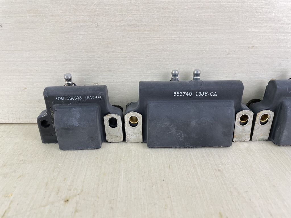 Johnson Evinrude Dual & Single Coil Pack Set 0586333 0583740