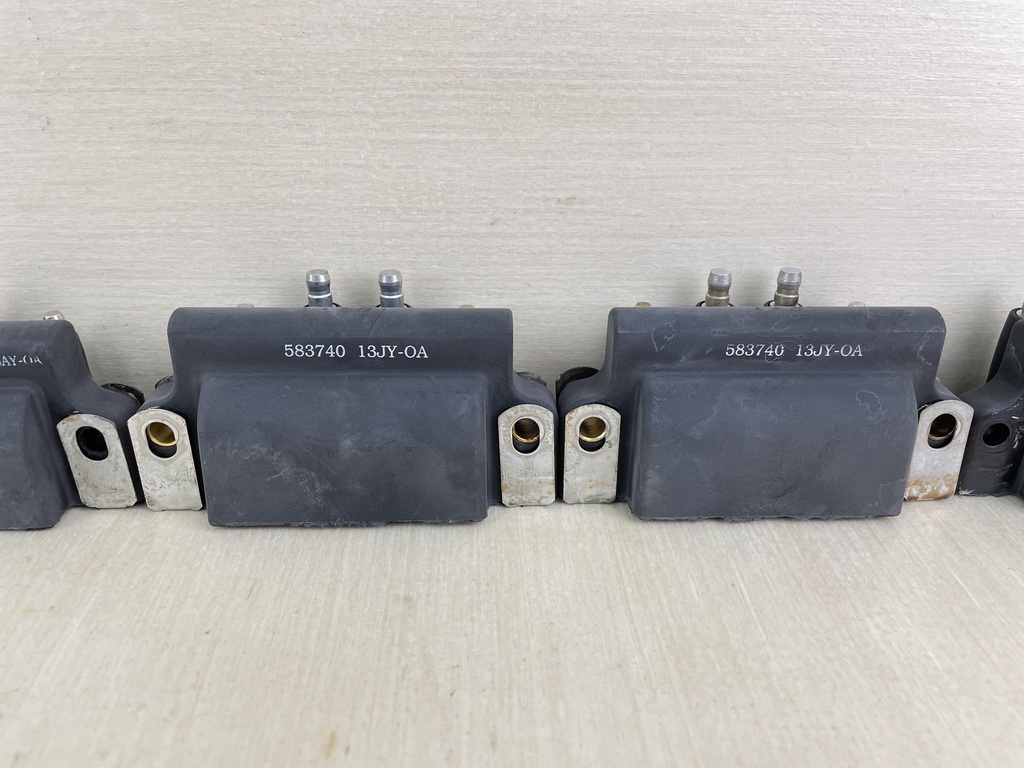 Johnson Evinrude Dual & Single Coil Pack Set 0586333 0583740