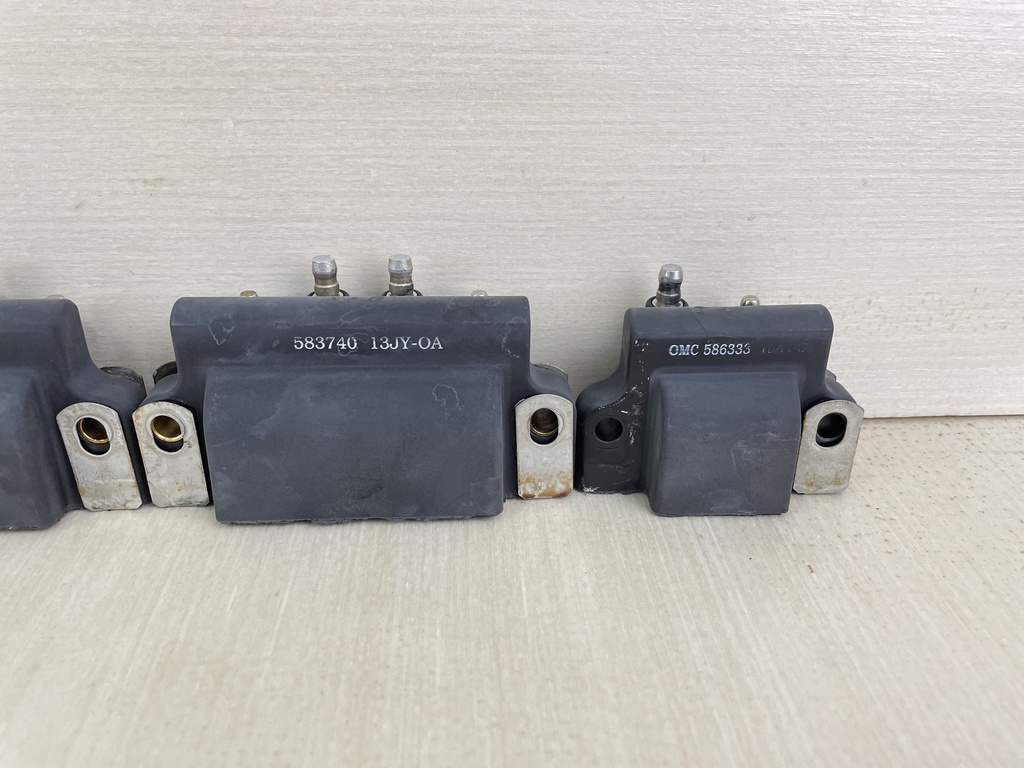 Johnson Evinrude Dual & Single Coil Pack Set 0586333 0583740