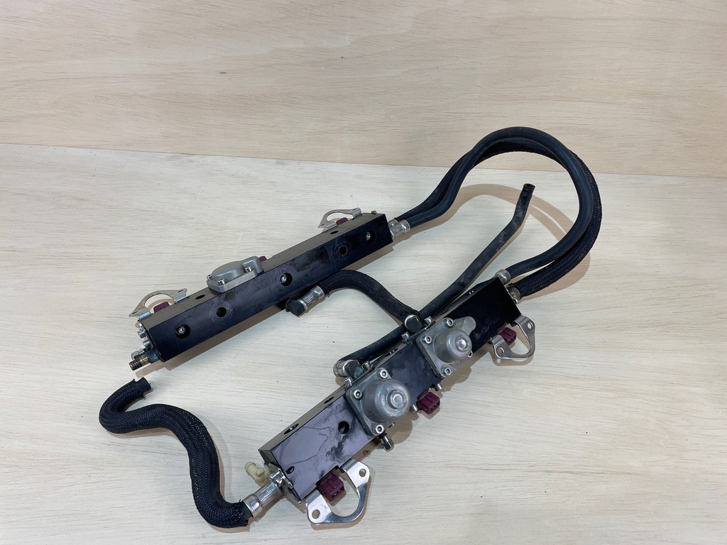 2010 Mercury Optimax Pro XS 225HP Fuel Injector Set of 6 With Fuel Rails 804528