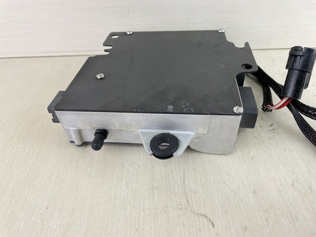 2000 Evinrude 150HP Ficht EMM Computer 0586484 586484 - For Repair