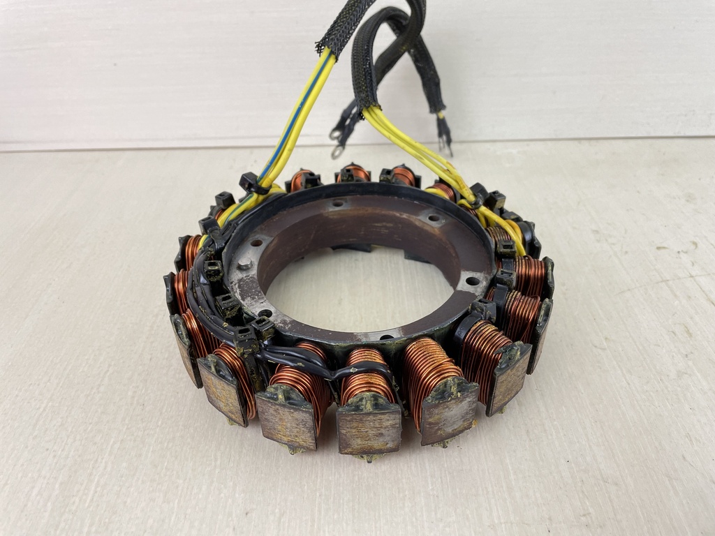 Johnson Evinrude 2 Stroke Outboard  Stator Assembly 0586492