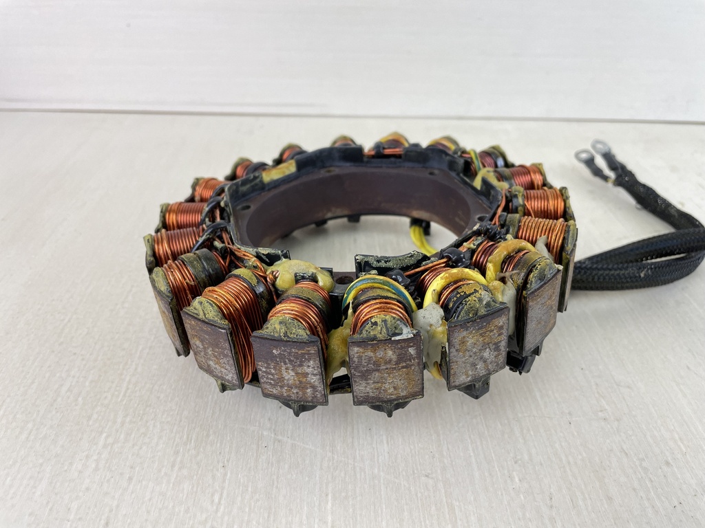 Johnson Evinrude 2 Stroke Outboard  Stator Assembly 0586492