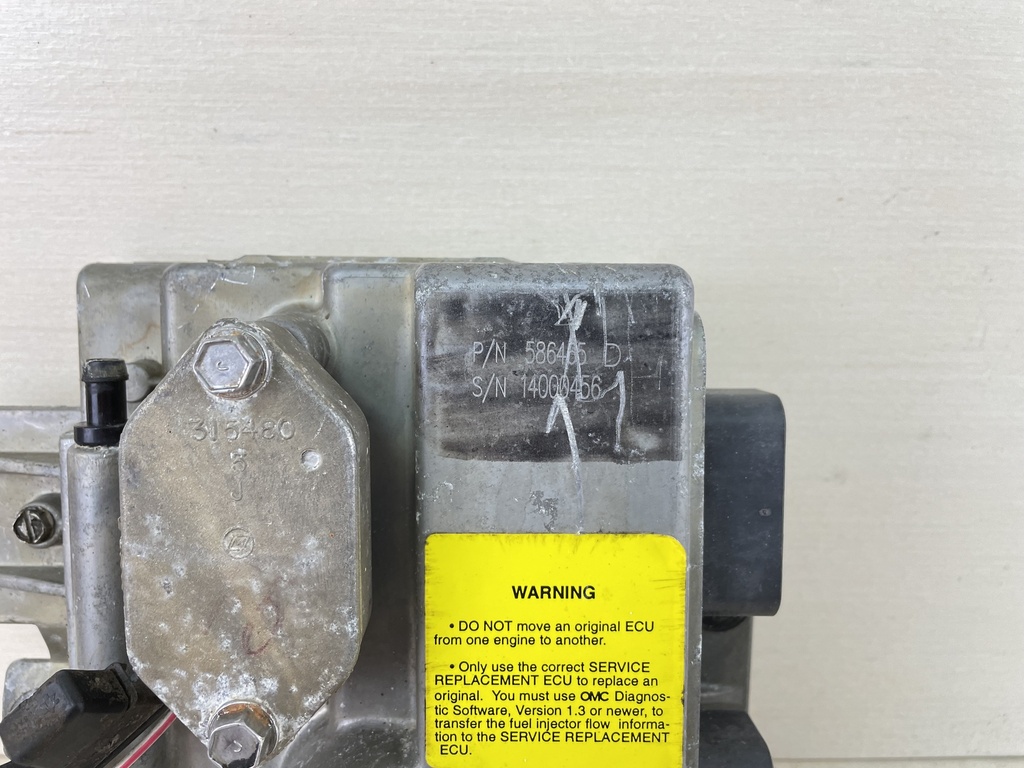 1999 Evinrude 225HP Ficht 2 Stroke EMM Computer ECU 0586465 586465