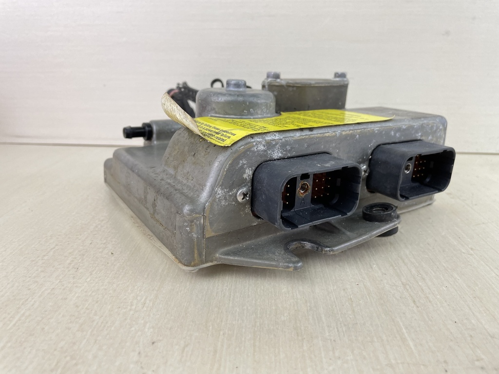 1999 Evinrude 225HP Ficht 2 Stroke EMM Computer ECU 0586465 586465