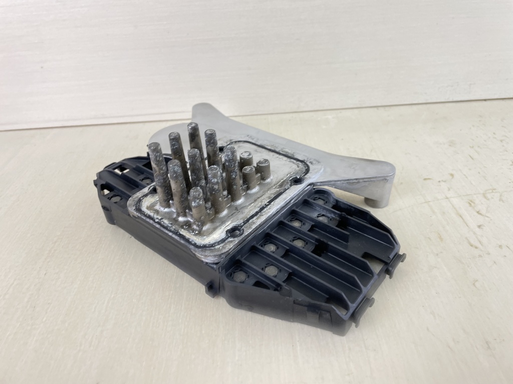 1999 Evinrude Johnson 225HP Ficht Rectifier Regulator 0586476