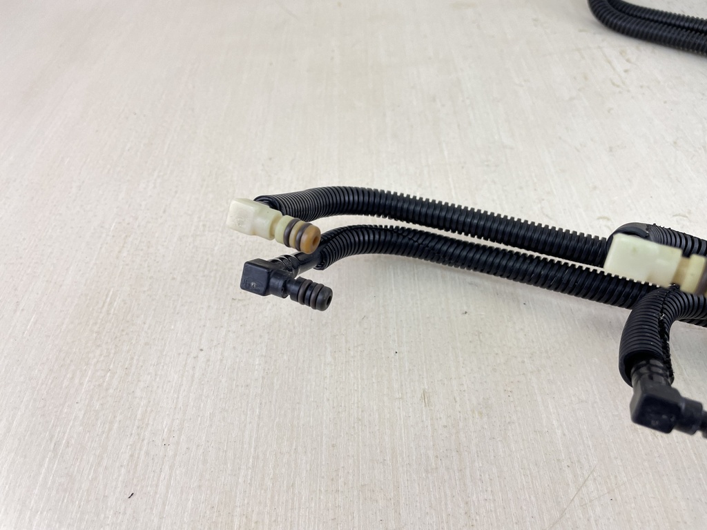 1999 Evinrude 225HP Ficht Fuel Injector Lines 5005413 0439348