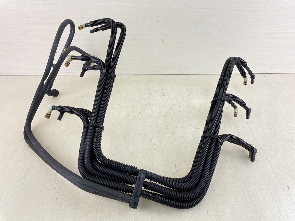 1999 Evinrude 225HP Ficht Fuel Injector Lines 5005413 0439348