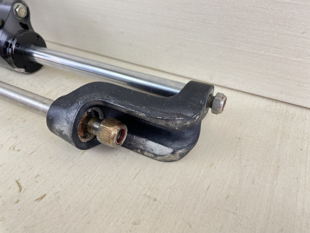 SeaStar Front Mount Outboard Hydraulic Steering Cylinder Assembly HC5345