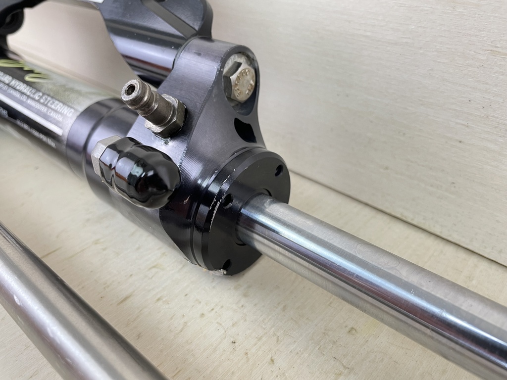 SeaStar Front Mount Outboard Hydraulic Steering Cylinder Assembly HC5345