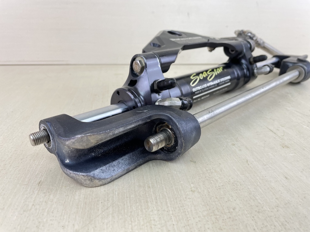HC5345 SeaStar Front Mount Outboard Hydraulic Steering Cylinder Assembly