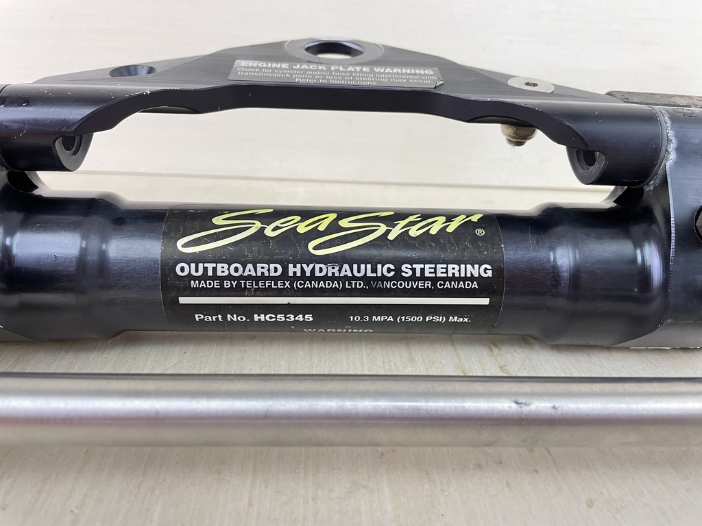 HC5345 SeaStar Front Mount Outboard Hydraulic Steering Cylinder Assembly