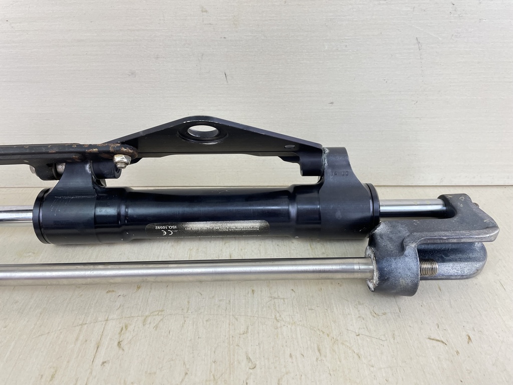 HC5345 SeaStar Front Mount Outboard Hydraulic Steering Cylinder Assembly